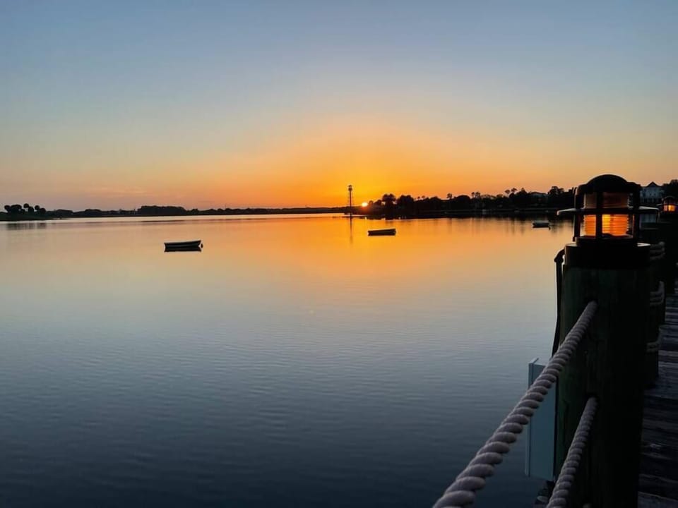 Sunrise over Lake Sumter Landing