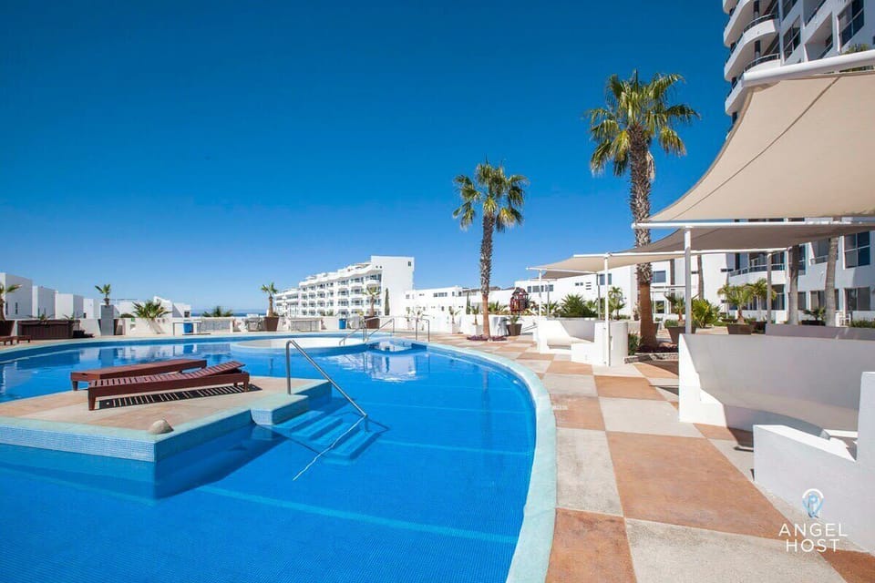 Beautiful pools with lounge space at the complex to enjoy!