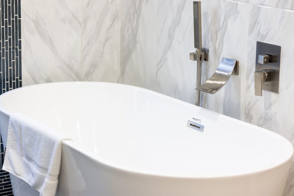 Relax in the tub!