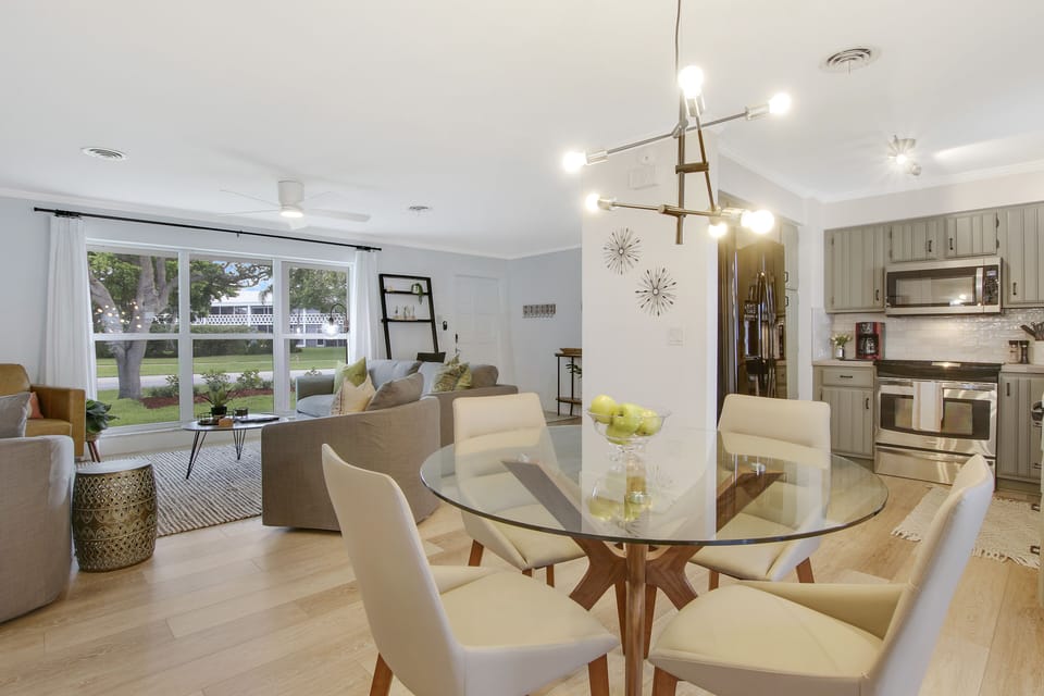 Living room flows to dining, to sun room!