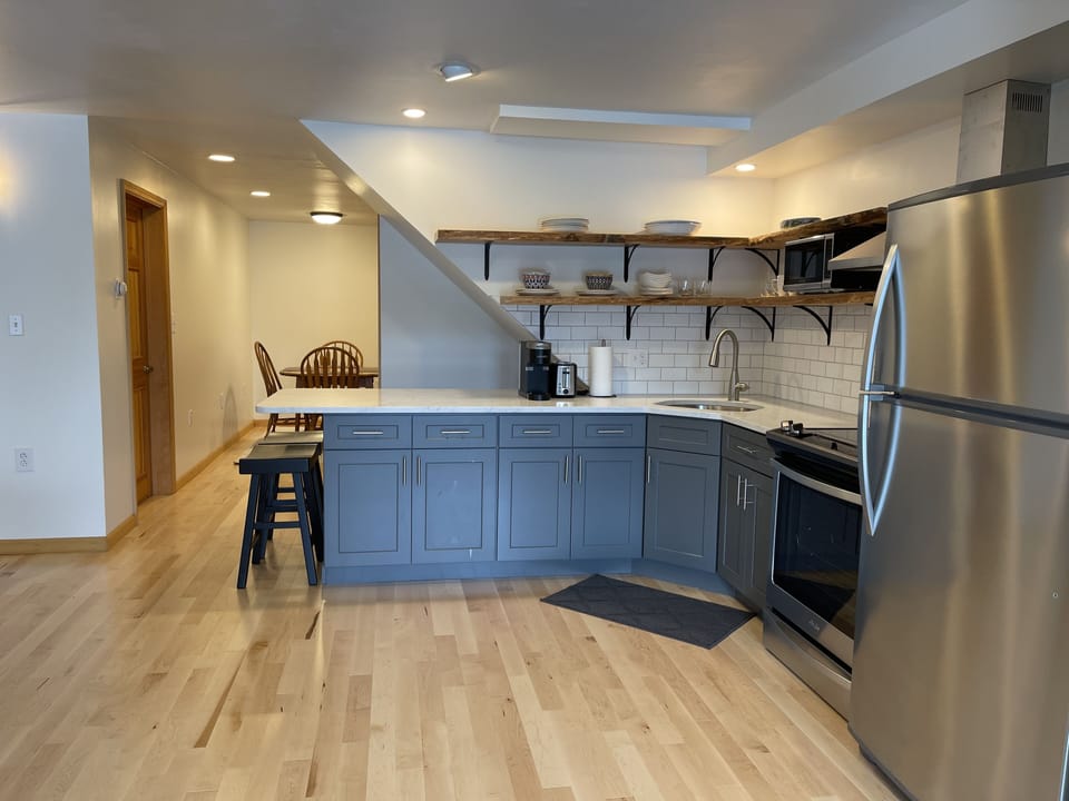 Brand new full size kitchen 