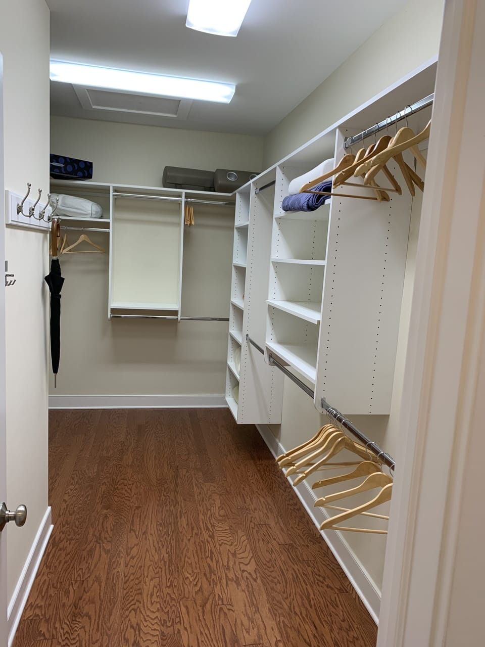 walk in closet, Upstairs Master