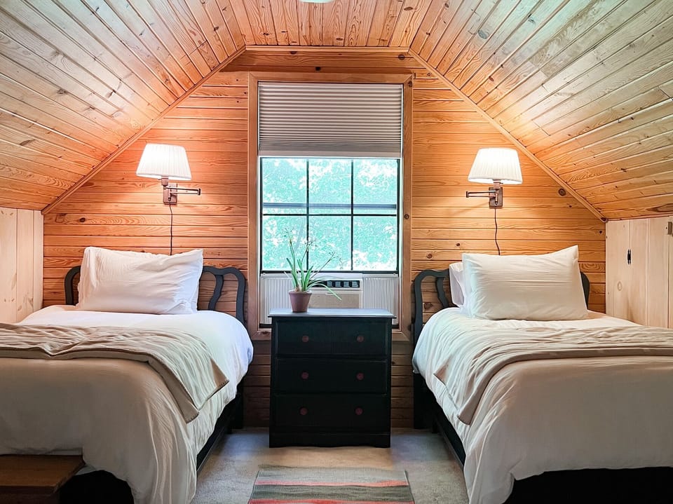 Loft bed 1 and Loft bed 2.