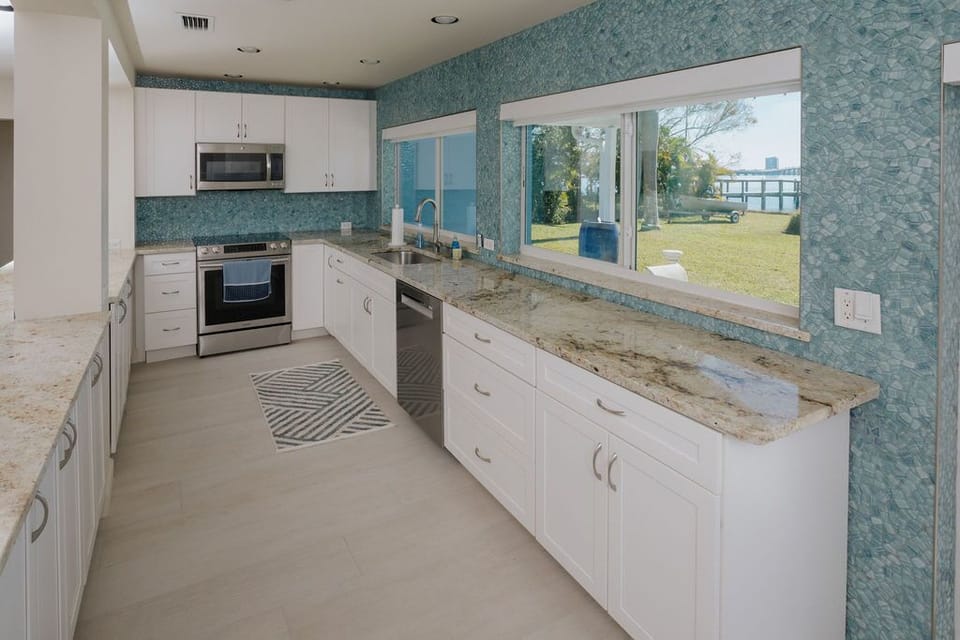 Spacious kitchen with all new appliances