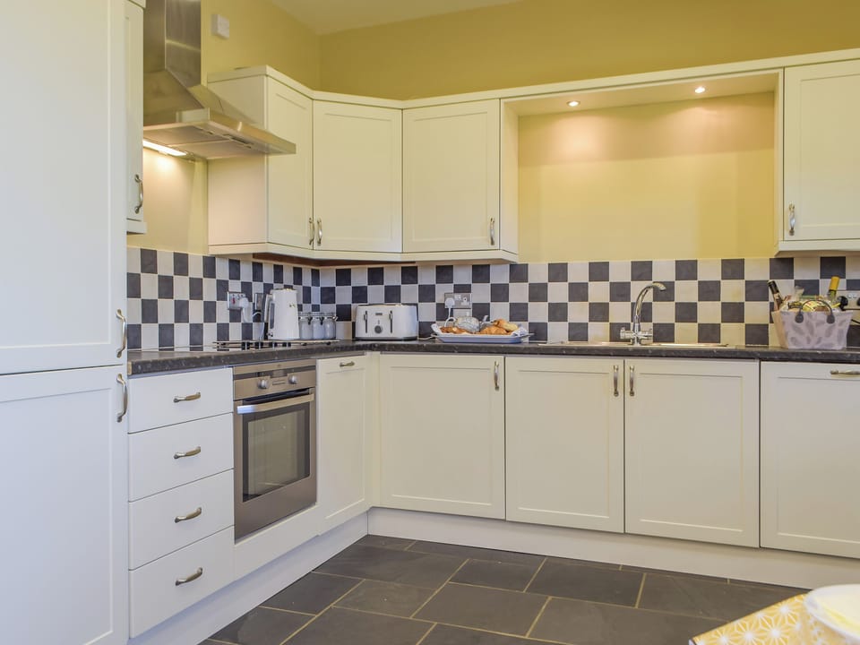 Kitchen | Cilau Bach, Trefgarn Owen