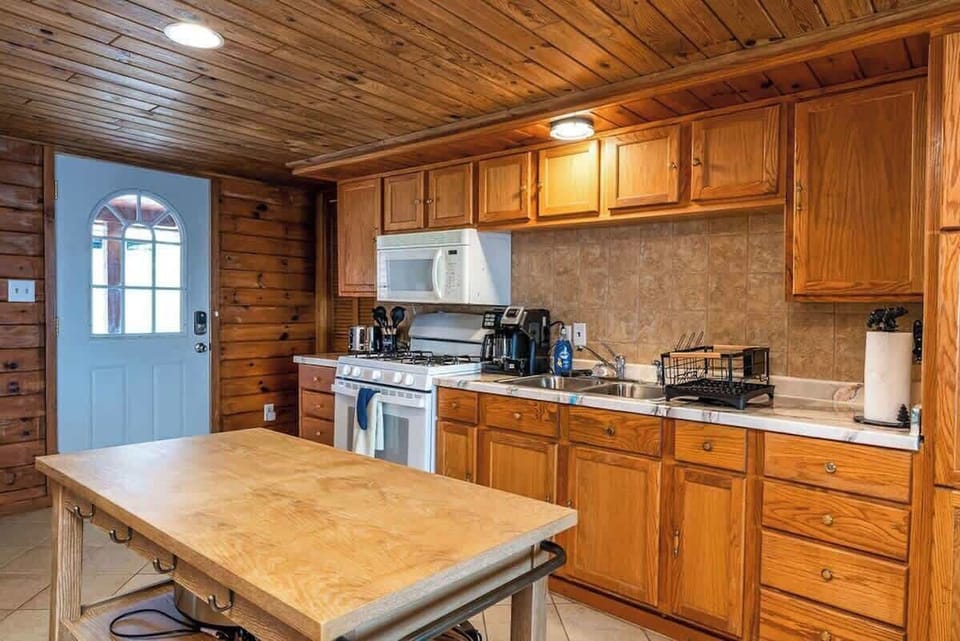 Fully stocked kitchen