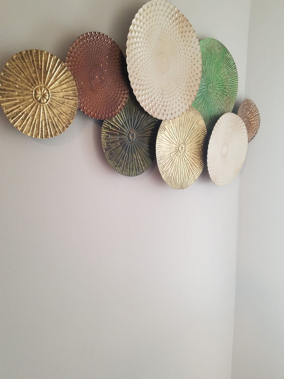 Awesome, beautiful art all over the house. Everywhere you look is another piece 