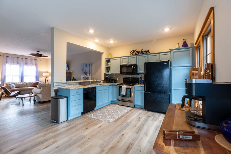 In case your wondering, the paint color is Van Courtland Blue by Benjamin Moore.