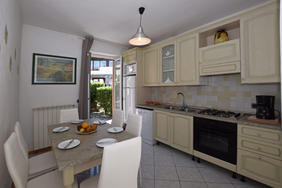 Kitchen and dining area