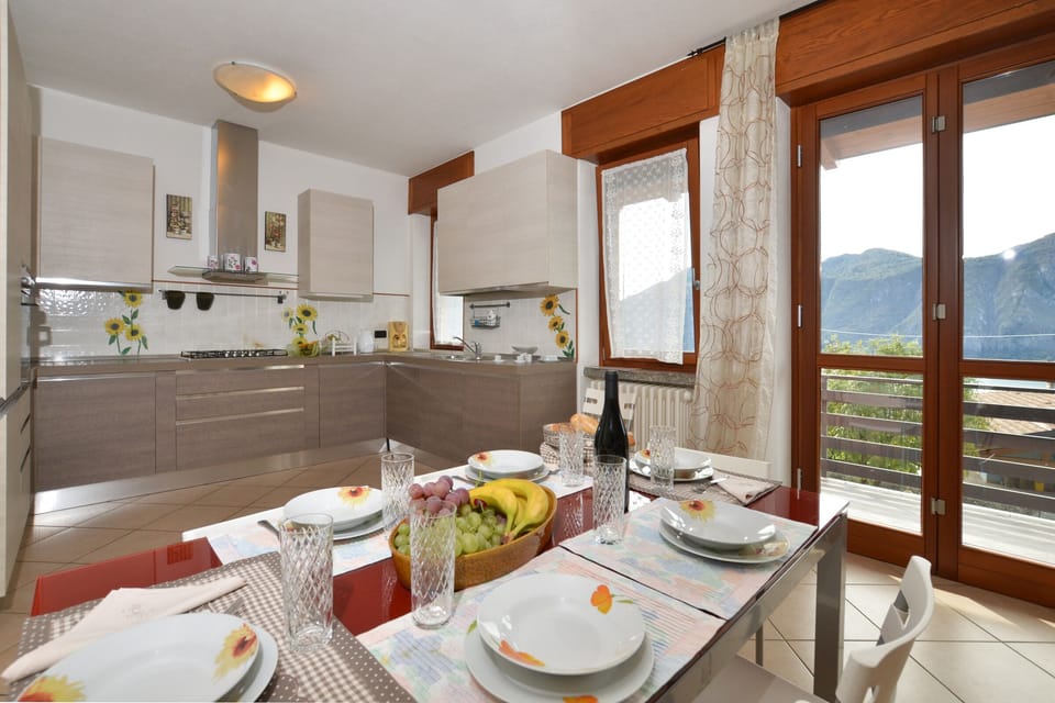 Kitchen and dining area
