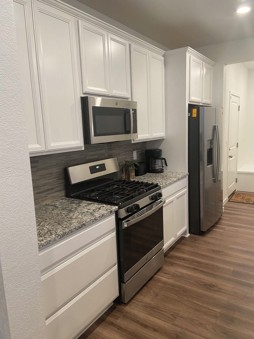 Kitchen- New stainless steel appliances