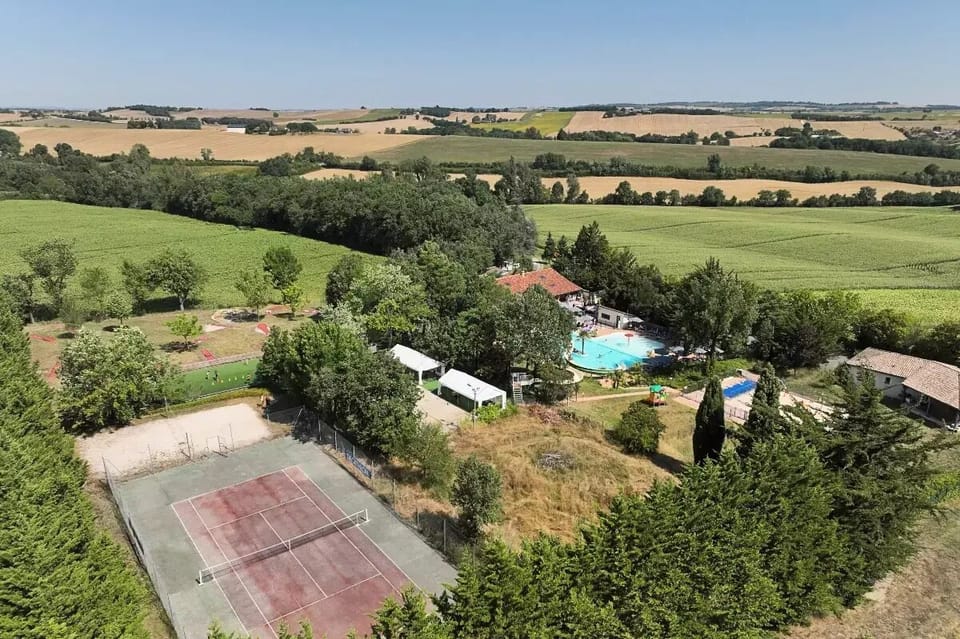 Sport court