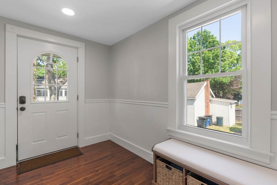 Front Entrance Mud Room