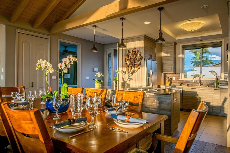 Dining for eight plus three more at the bar, and up to 8 more on the lania