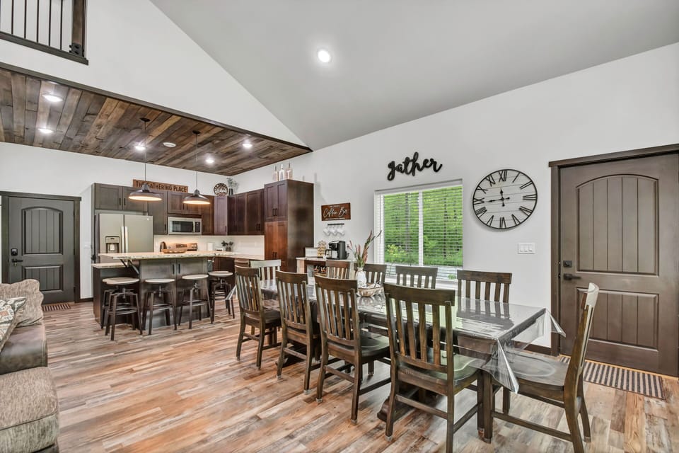 Dining / Kitchen