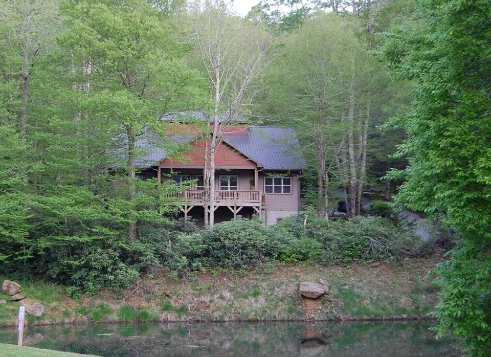 View of back deck from Sugar Mountain Drive