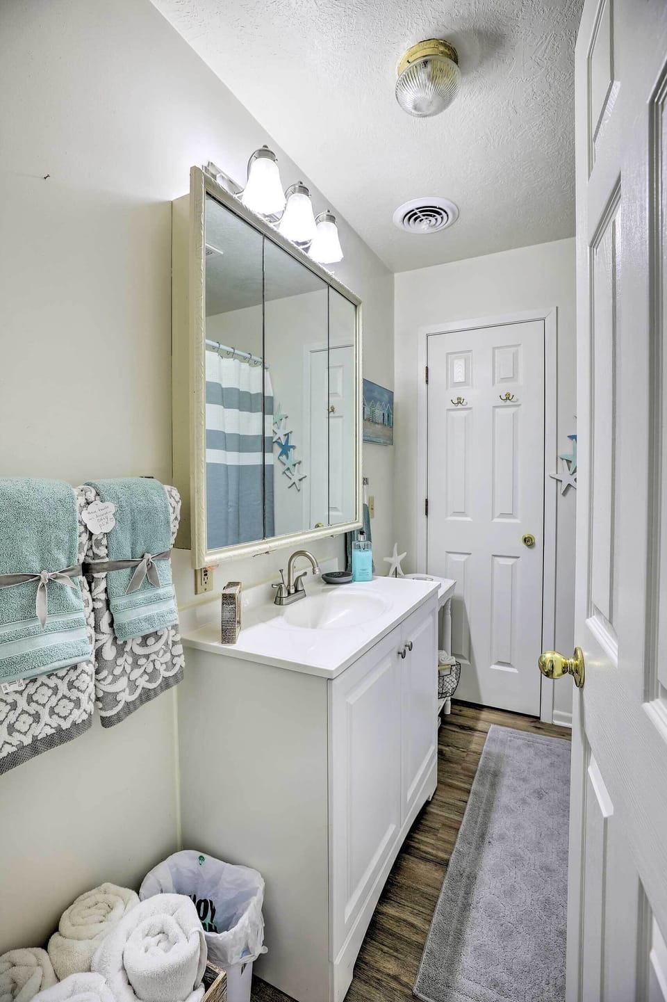 Bathroom | Complimentary Toiletries