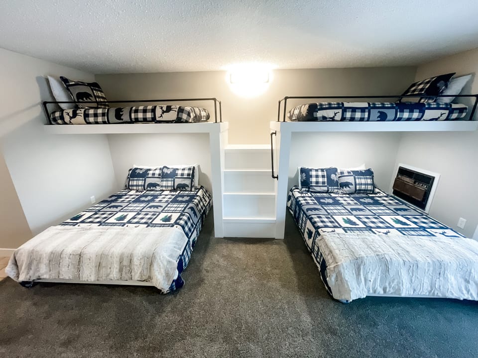bedroom 1, the bunk room.  Two queens and two twins which sleeps 6