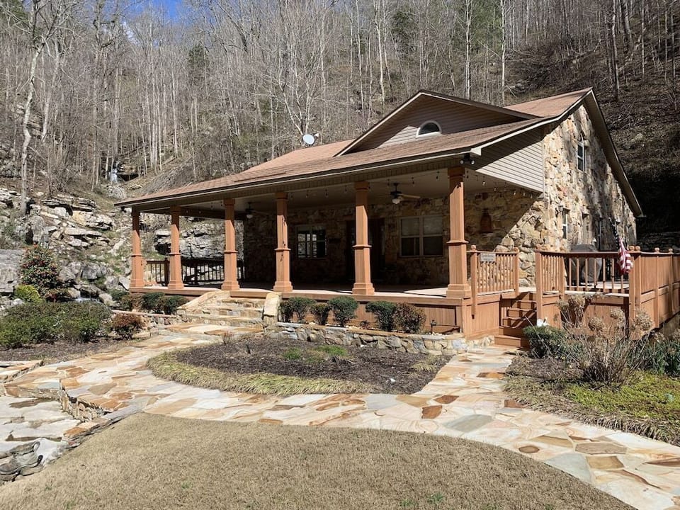 Great large front porch