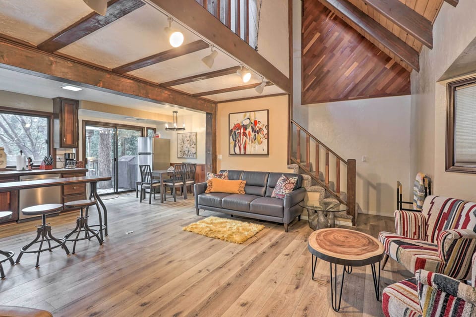 Living Room | Main Floor