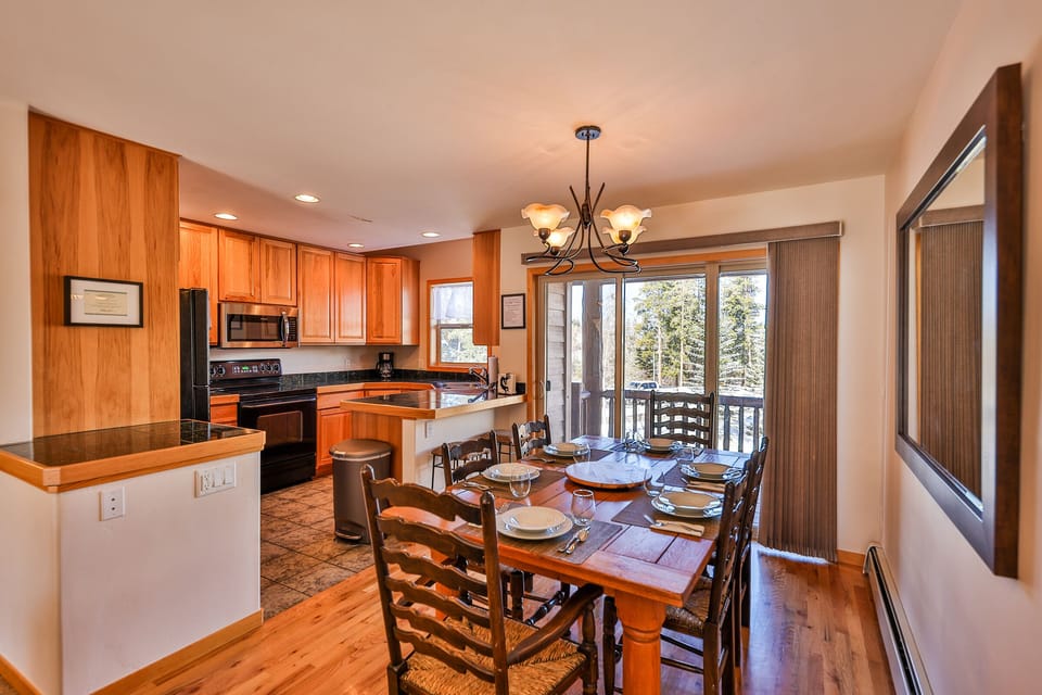 Kitchen and dining area