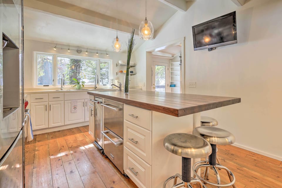 Gourmet Kitchen