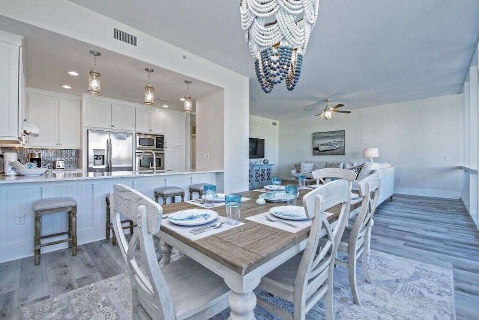Dining Table Seats 6