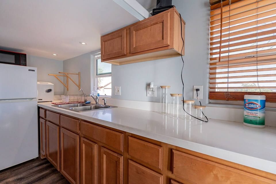 Enjoy plenty of counter space in this kitchenette.