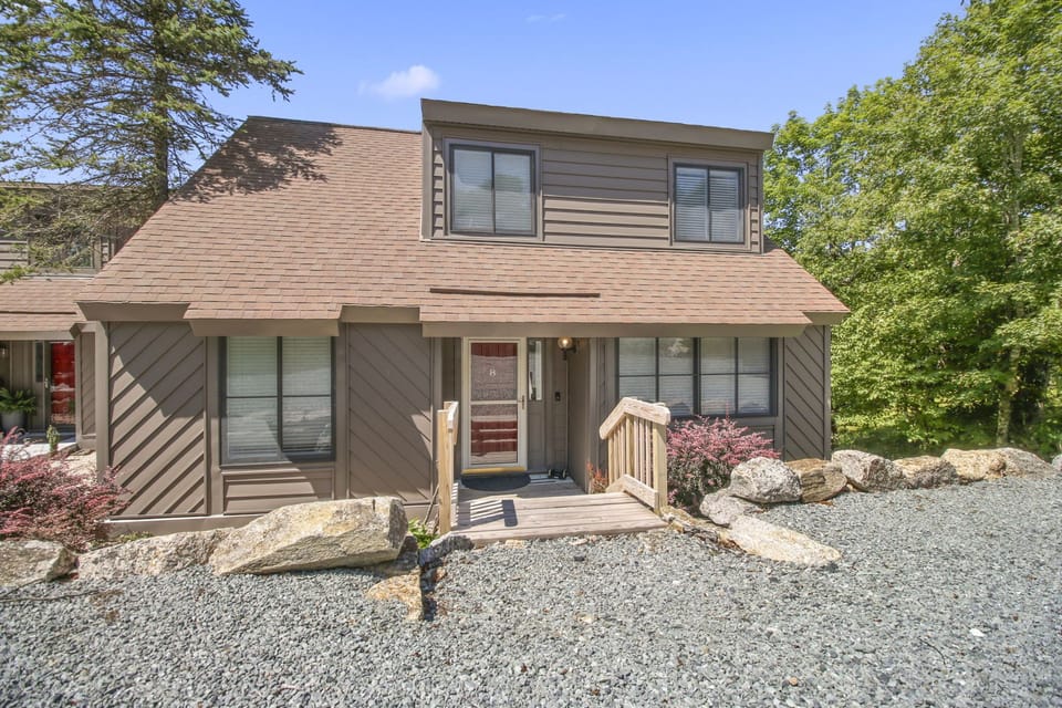 Welcome to Slope N Stay Getaway! 