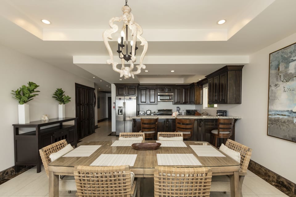 Dining Area-Kitchen