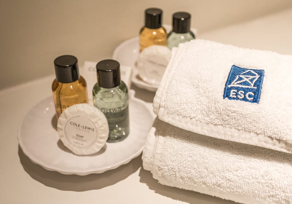 Bathroom amenities