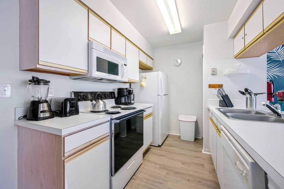 Kitchen with full size appliances