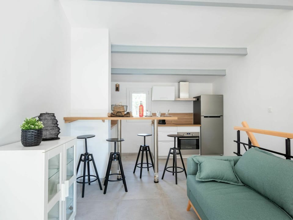 Furniture, Shelving, Couch, Wood, Floor, Flooring, Table, Hardwood, Chair