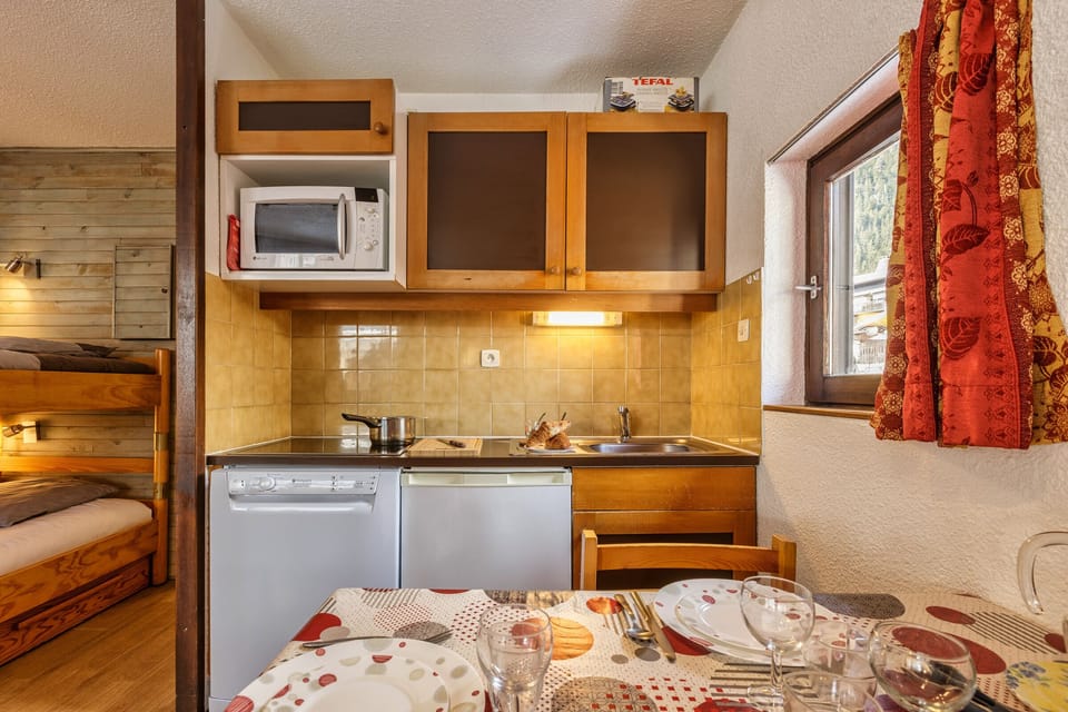 Open kitchenette