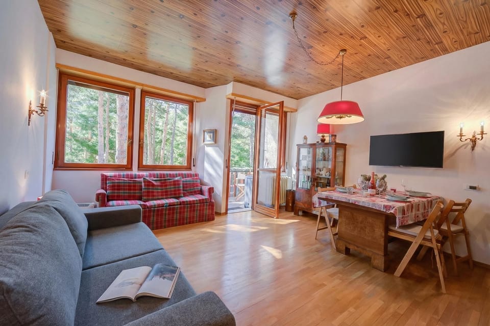 Living and dining room