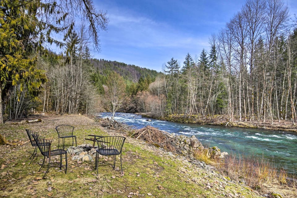 Wood-Burning Fire Pit | North Santiam River Access