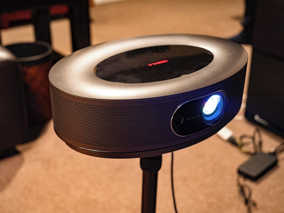 ・[Others] There is also a free rental of projectors