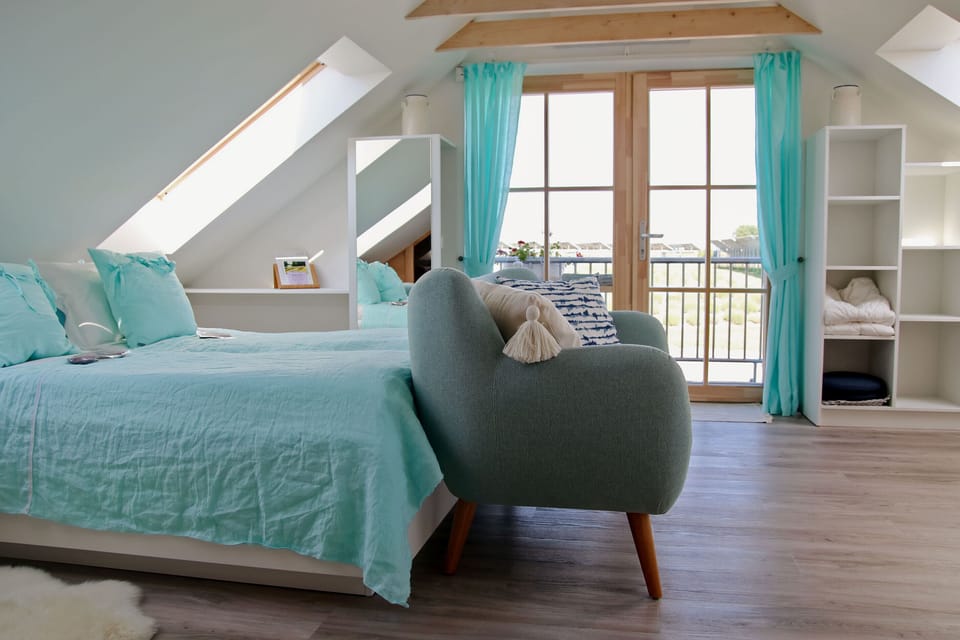 AQUA ROOM