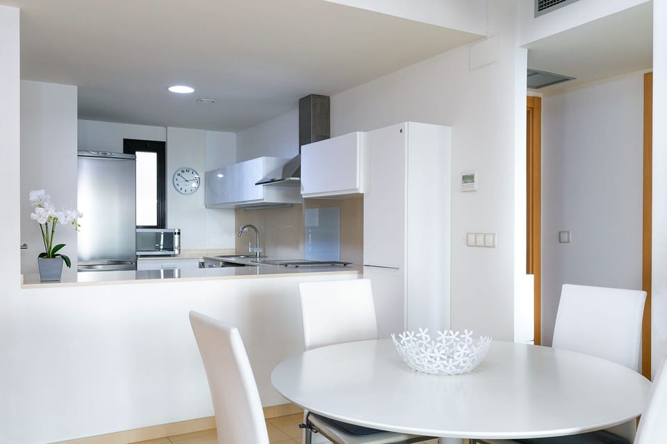 living room, lunchroom (4)