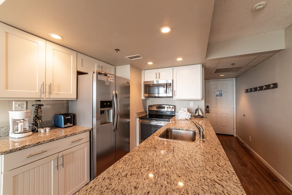 You'll find everything you need in this well stocked kitchen