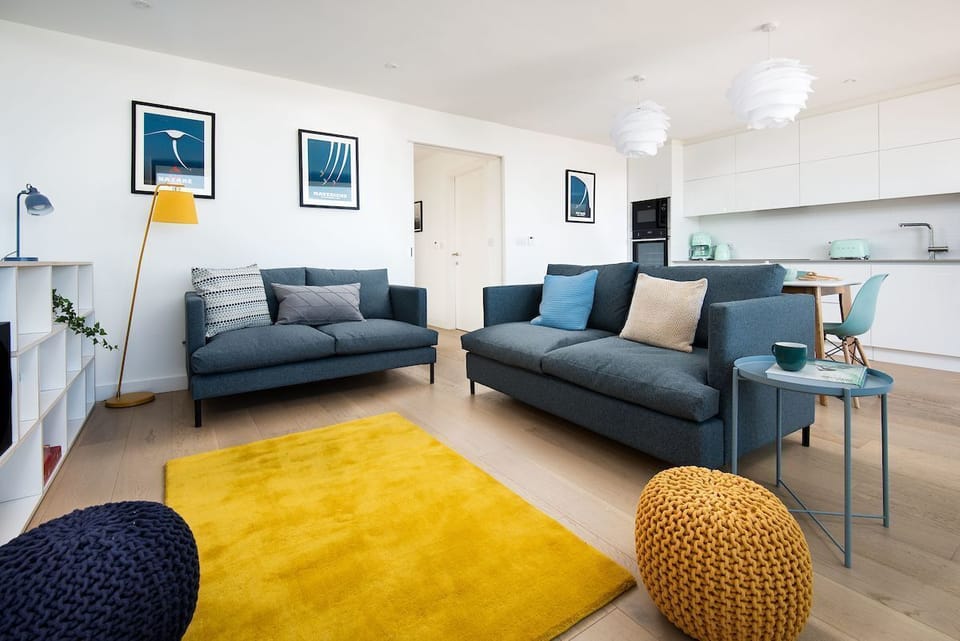 2 The Bay, Coldingham - the open-plan living space provides seating for four