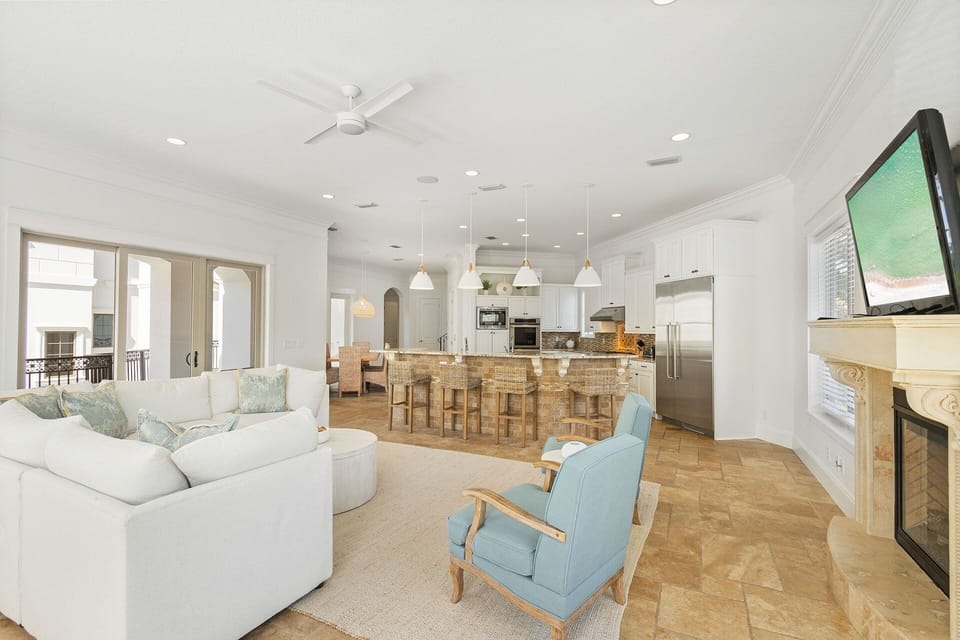 Sandcastle by the Sea - Destiny by the Sea - Living Room & Kitchen