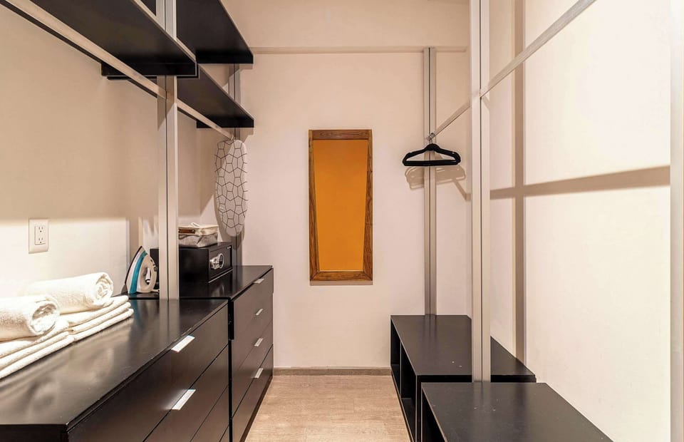 El mobiliario, la decoración y los servicios pueden variar ligeramente.