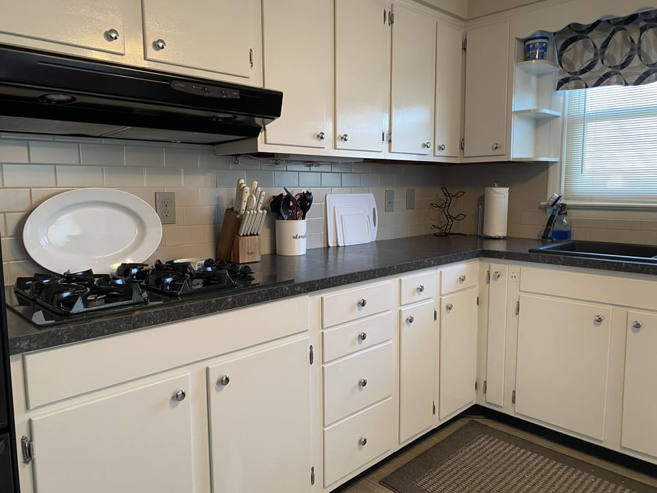 Well equipped kitchen