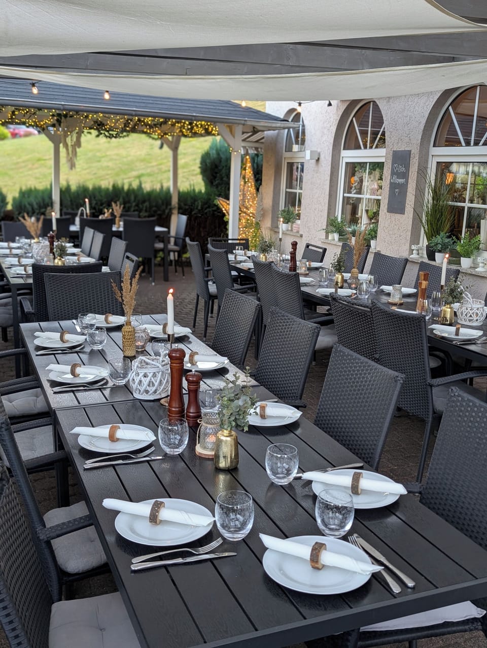 Outdoor dining