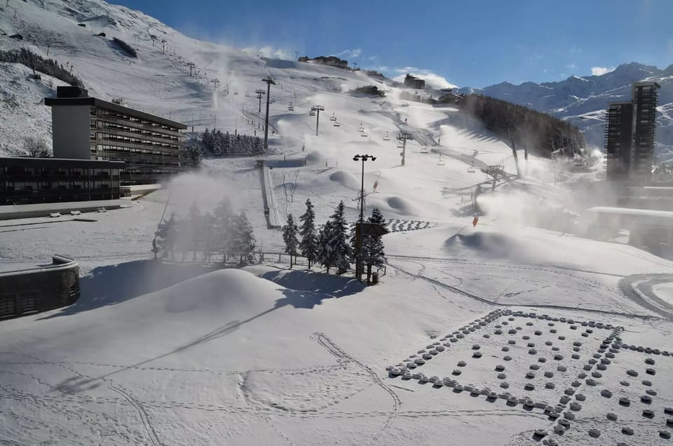 Snow and ski sports
