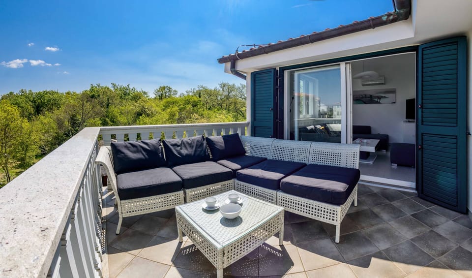 Terrace 1