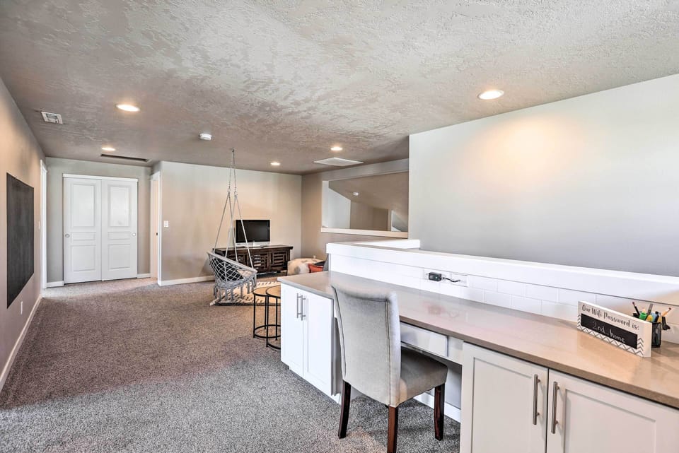 Loft | 2nd Floor | Laptop-Friendly Workspace