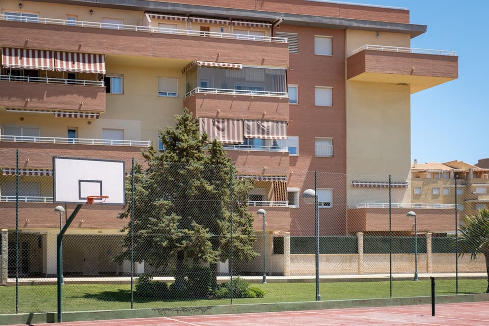 Sport court