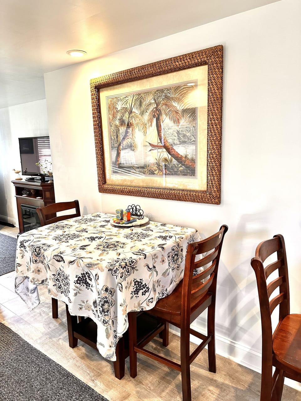 Kitchen table